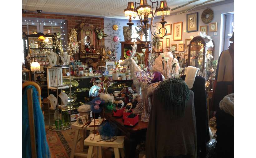 Go Shopping at Glenwood Manor Antiques In Queensbury NY Minutes from
