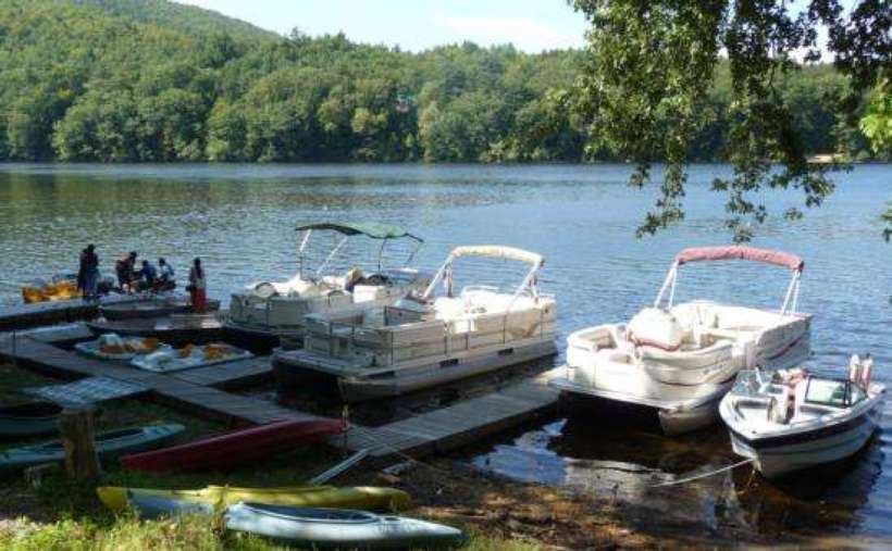 Pet Friendly Cottages On The Hudson River Elms Waterfront Cottages