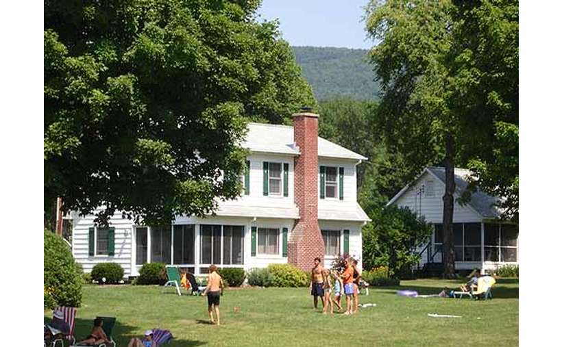 Lake Cottages 32 Private Homes On lake
