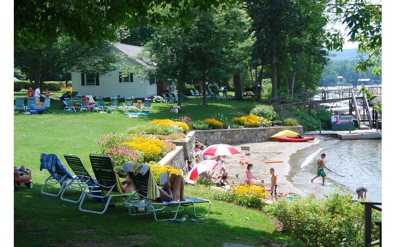 Lake Cottages 32 Private Homes On lake