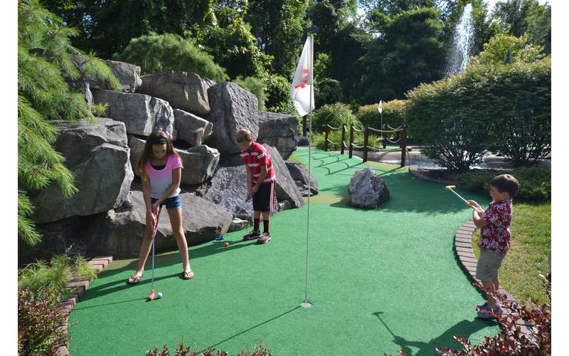 Lumberjack Pass Mini Golf is Lake