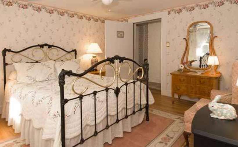 Schroon Lake Bed & Breakfast Full Season Adirondack Bed & Breakfast