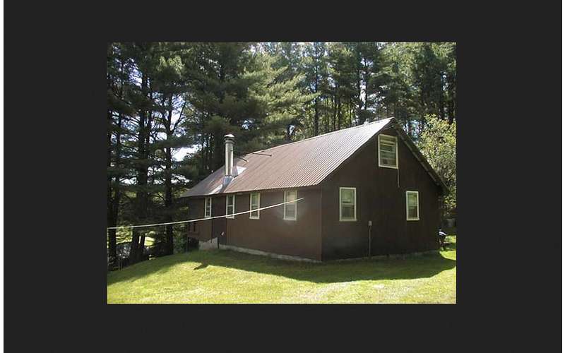 Twin Pines on Trout Lake Lake Cabins & Cottages in Diamond