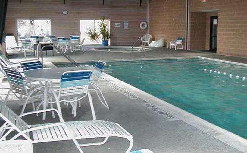 Saratoga Lake Townhouse, Saratoga Springs, 12866