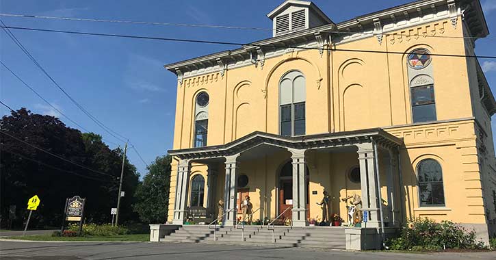 courthouse community center in salem