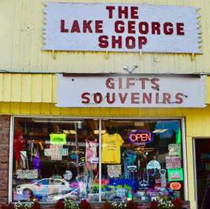 Lake George souvenir shop