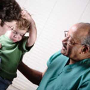 child with doctors