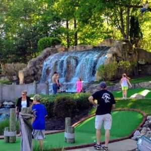 mini-golf at pirate's cove