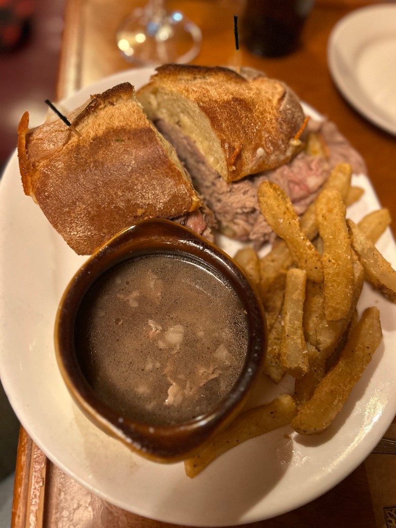 steak sandwich with dipping sauce