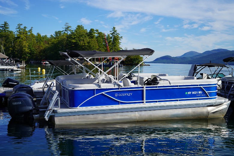 Pontoons for Rent at Yankee Boat Marina on Lake George