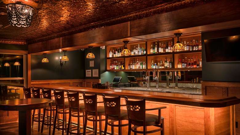 The "Lobby Bar" Cocktail Lounge