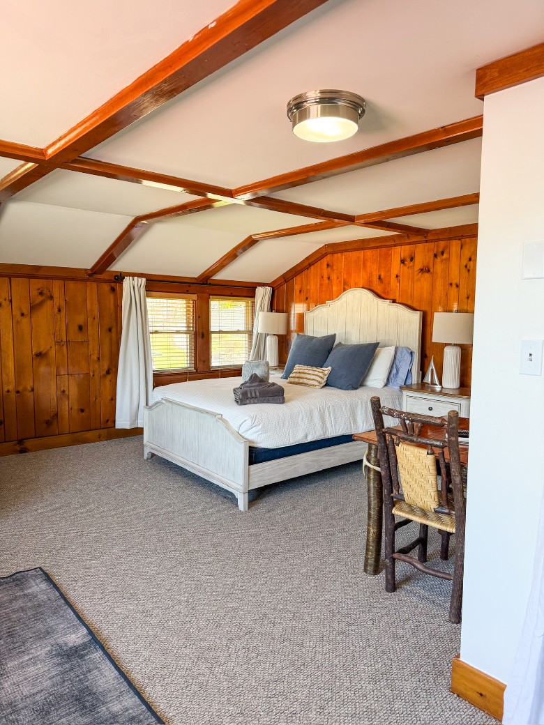 Second floor bedroom with 2 double beds