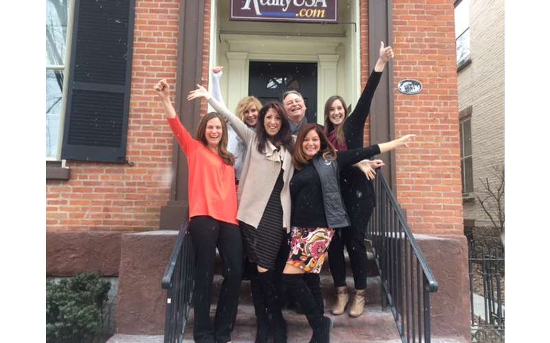 Saratoga & Lake Real Estate Agent Aubrey Guri