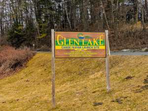 Glen Lake Canoe Kayak Launch sign