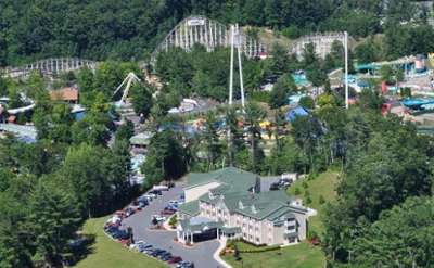 aerial view of country inn and suites and the great escape