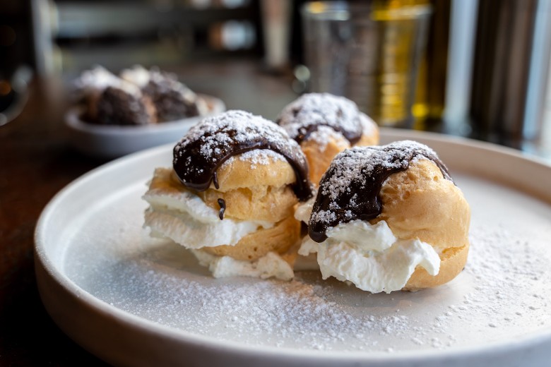 Profiteroles Al Ciocollato