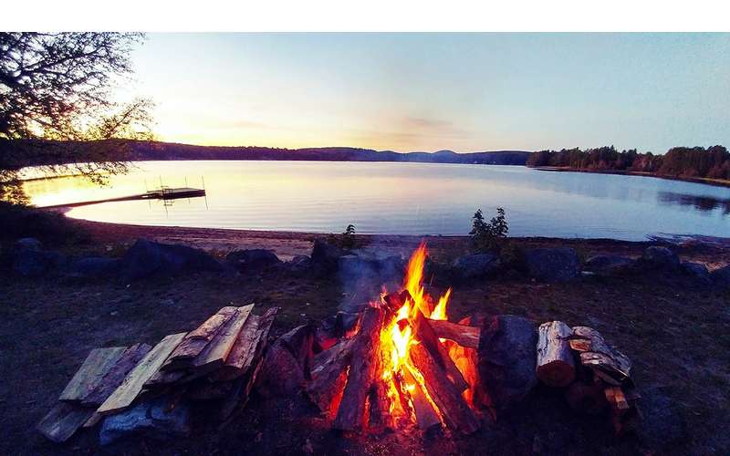 Donnelly’s Sunset Point Cabins | Lodging On Long Lake in the Adirondacks NY