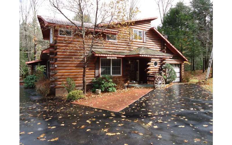 Private Adirondack Retreat House Rental in North Creek, NY Sleeps Up