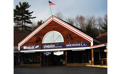 exterior of french mountain commons outlet center