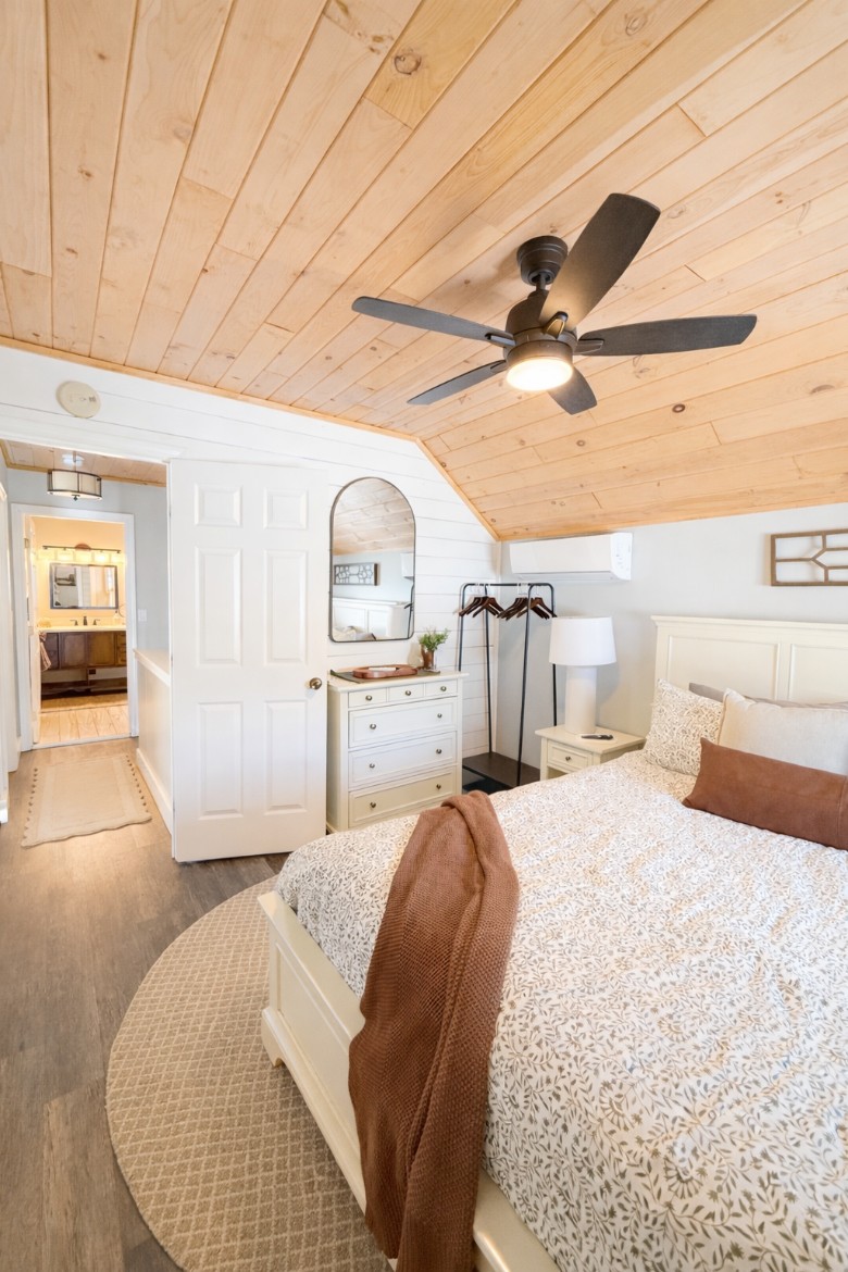 King Bedroom