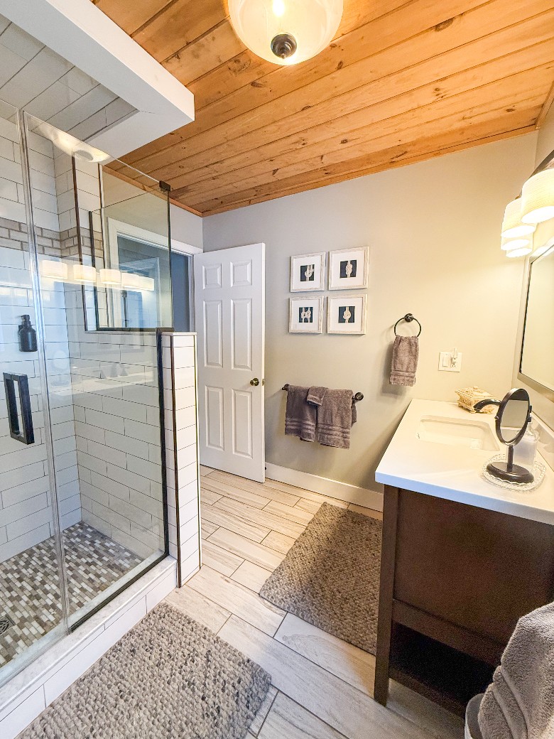 Full Bathroom with stand up shower.