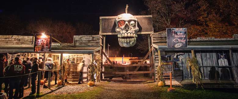 Double M Haunted Hayrides in Ballston Spa, NY: Experience Thrills