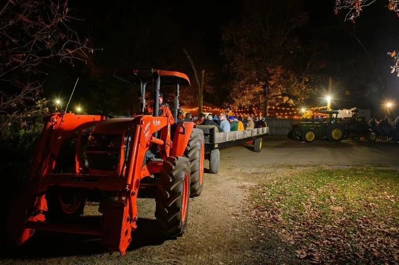 haunted hayride