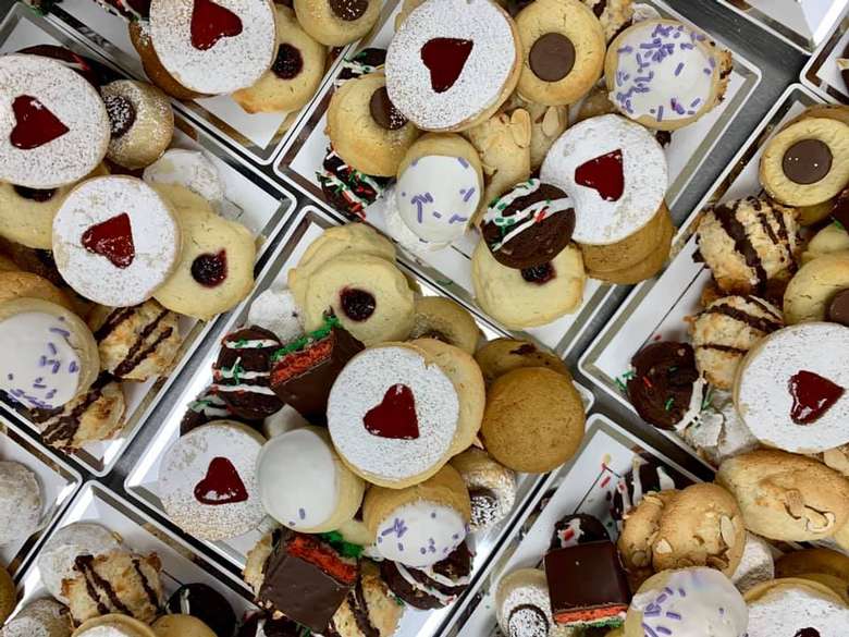 Dolce and Biscotti Fine Italian Bakery in Clifton Park, NY Cakes