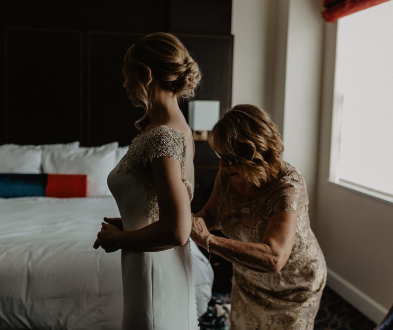Bride and wedding party getting ready at Hotel Saranac in Saranac Lake NY