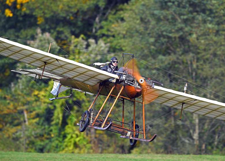 1910 hanriot airplane taking off