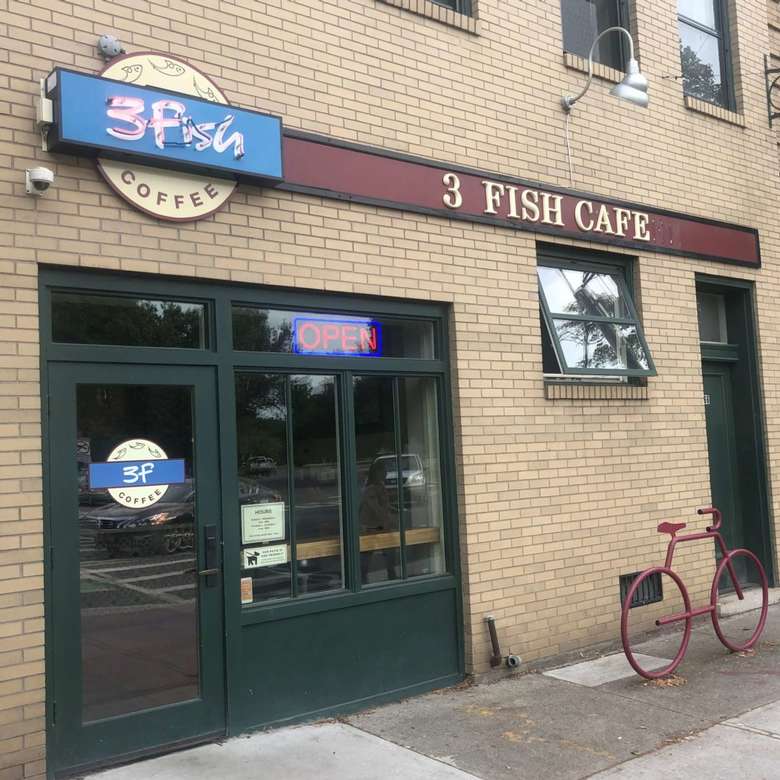exterior of 3fish cafe