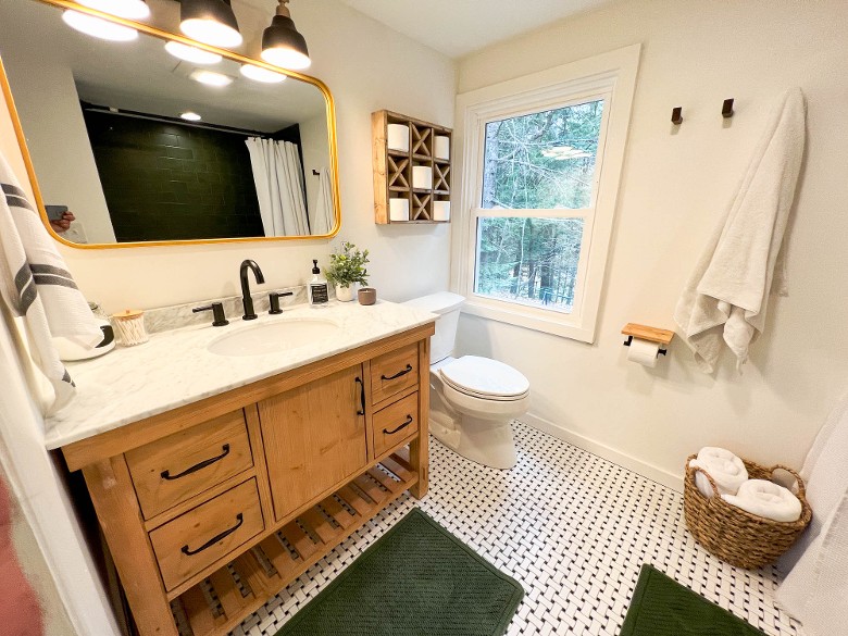 Full bathroom with tub/shower located on the second level.