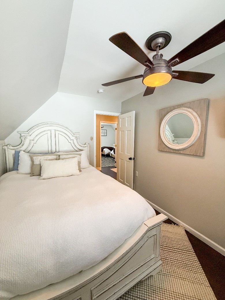 Lakefront Lookout queen bedroom.