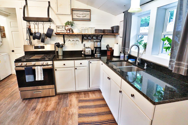 Shoreline Chateau kitchen