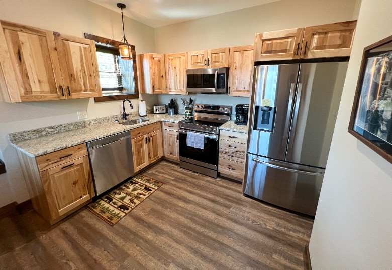 Main level fully equipped kitchen