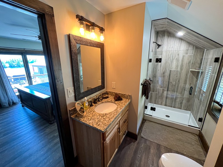 Second level bathroom with shower