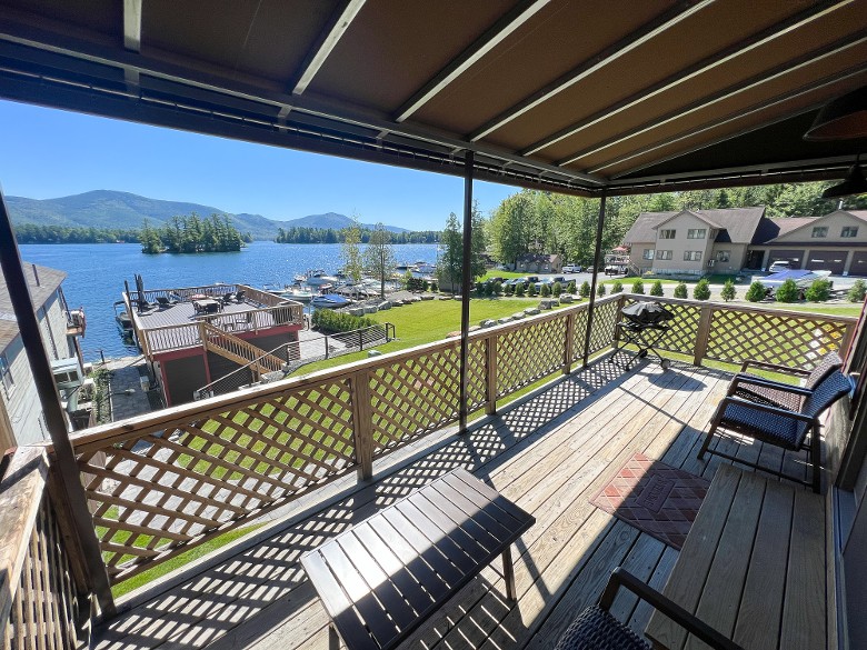 Lakeview Suite Bottom Unit deck