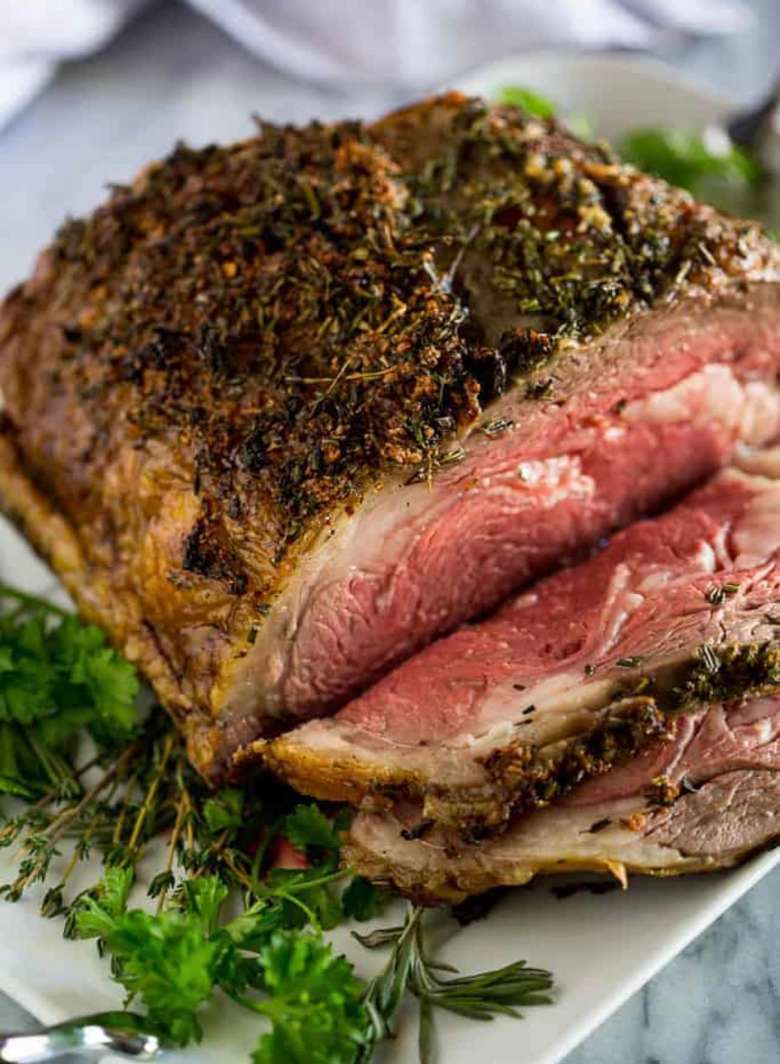 prime rib on a plate