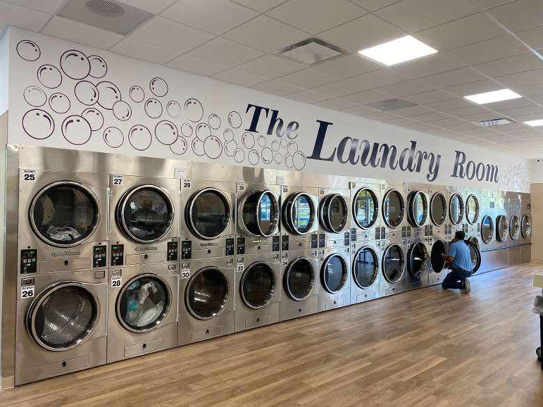 wall of washing machines and dryers