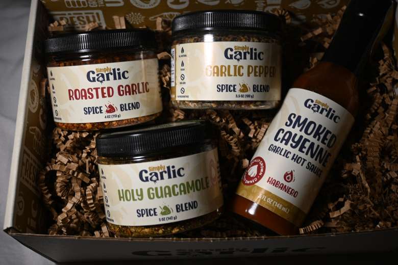 garlic spice blends in a gift box