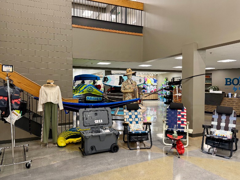 They carry top-notch clothing and accessories for men and women, as well as gear for your favorite watersports. lakestyles store items