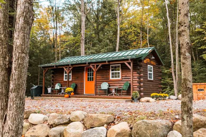 cabin with chairs in front