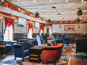 Lark Tavern Lounge