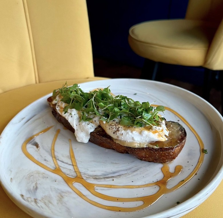 burrata toast