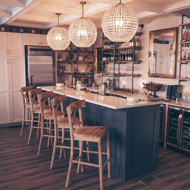 champagne bar seating