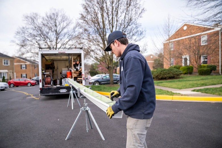 Man making gutter