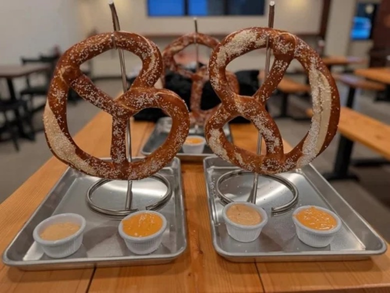 large pretzels and beer cheese