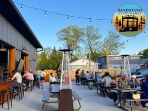 patio seating at Bandstand Brew Works