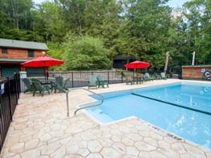 Shared Heated Pool for all Guests staying at Northern Acres Resort