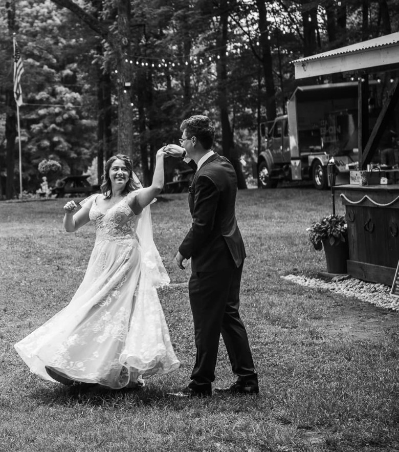 couple dancing